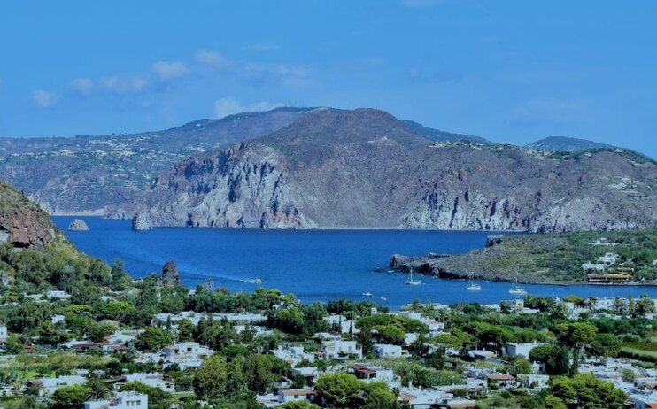 Fine estate alla Isole Eolie